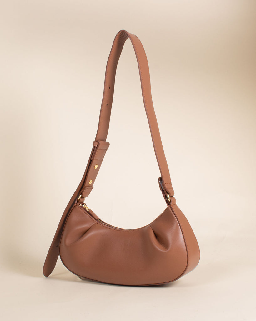 Dimple Moon Small Leather Cognac